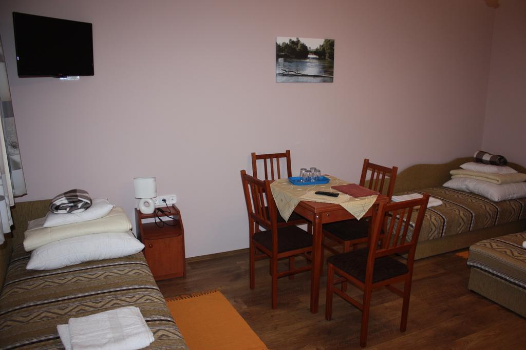 Kiserdő Vendégház Rajka Quarto foto